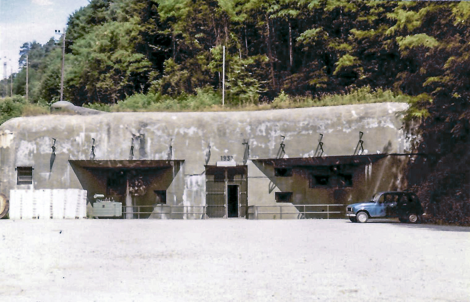 Ligne Maginot - HOCHWALD - (Ouvrage d'artillerie) - Bloc 8
Entrée munitions