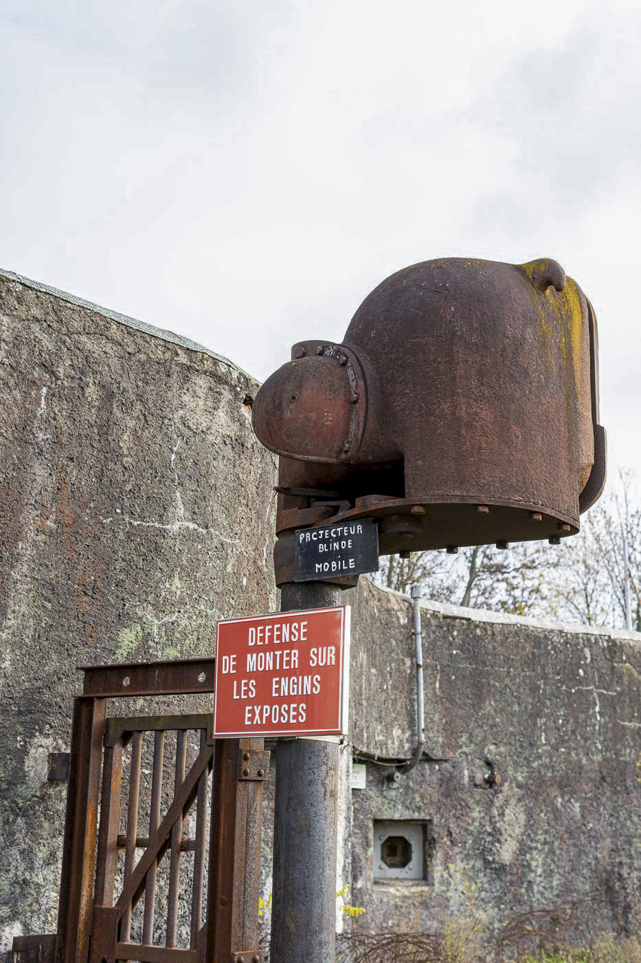 Ligne Maginot - 35/3 - MARCKOLSHEIM SUD - (Casemate d'infanterie - Double) - Projecteur blindé