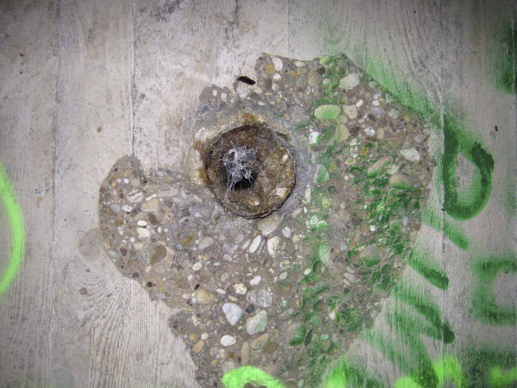 Ligne Maginot - HAUTE DIGUE 2 - (Blockhaus pour arme infanterie) - Conduit pour périscope