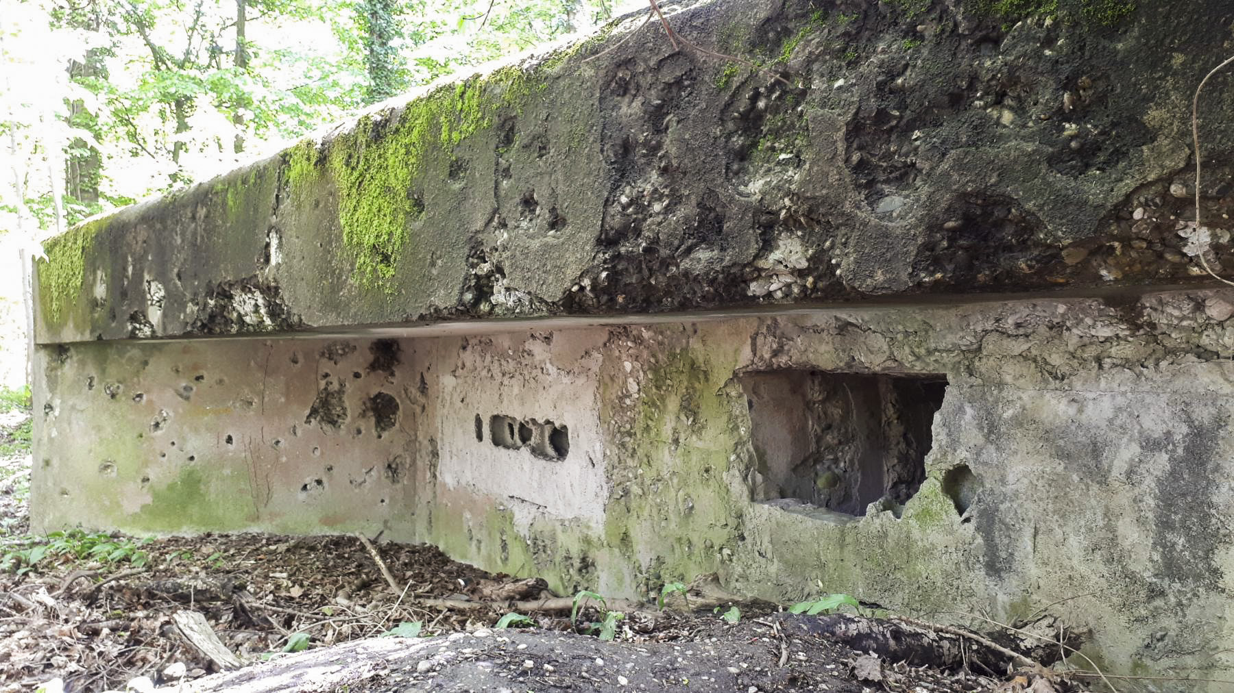 Ligne Maginot - OBERJAEGERHOFF - (Abri) - Détail des impacts