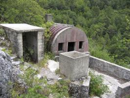 Ligne Maginot - CASTES RUINES - (Casernement) - 