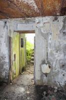 Ligne Maginot - 46A/1 - LIMBOURG PONT - (Abri) - L'entrée de l'abri, noter le lavabo à droite