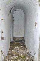 Ligne Maginot - OBERWALD EST 2 - (Blockhaus de type indéterminé) - Le couloir au fond à gauche l'accès à la coupole