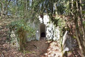 Ligne Maginot - PA KEMBS CENTRE 3 - (Blockhaus pour arme infanterie) - L'entrée et une partie de la tranchée.