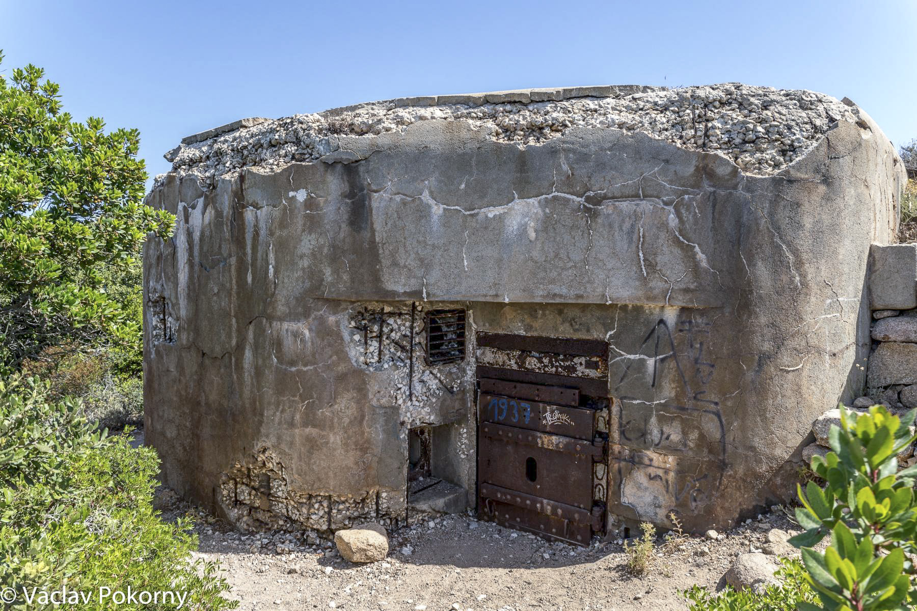 Ligne Maginot - SANT' AMANZA - (Casemate d'artillerie) - 