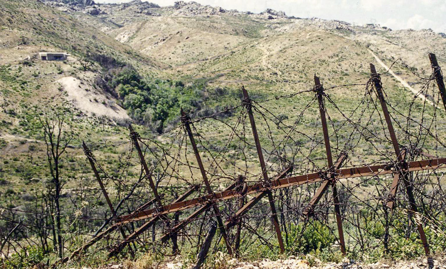 Ligne Maginot - SPINELLA OUEST - (Casemate d'infanterie - Simple) - La casemate vue depuis Spinella Est