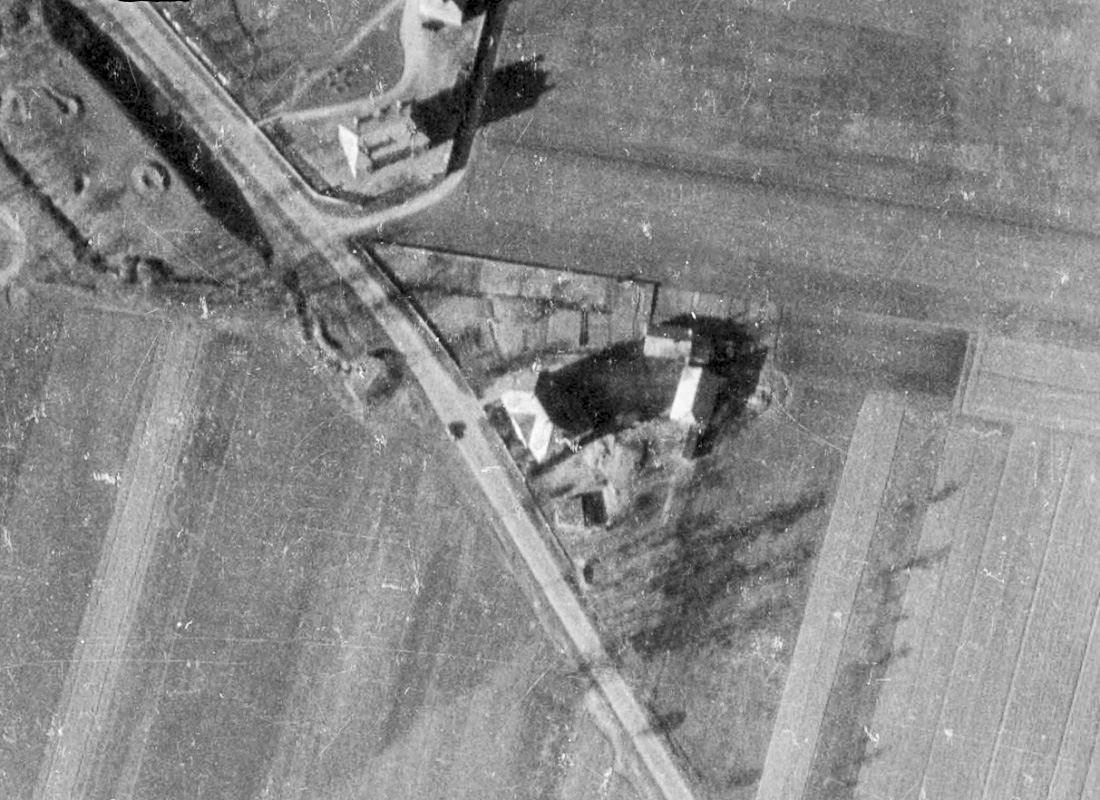 Ligne Maginot - ALGOLSHEIM - Abbatucci 2 - (Blockhaus pour canon) - Photo aérienne de 1953