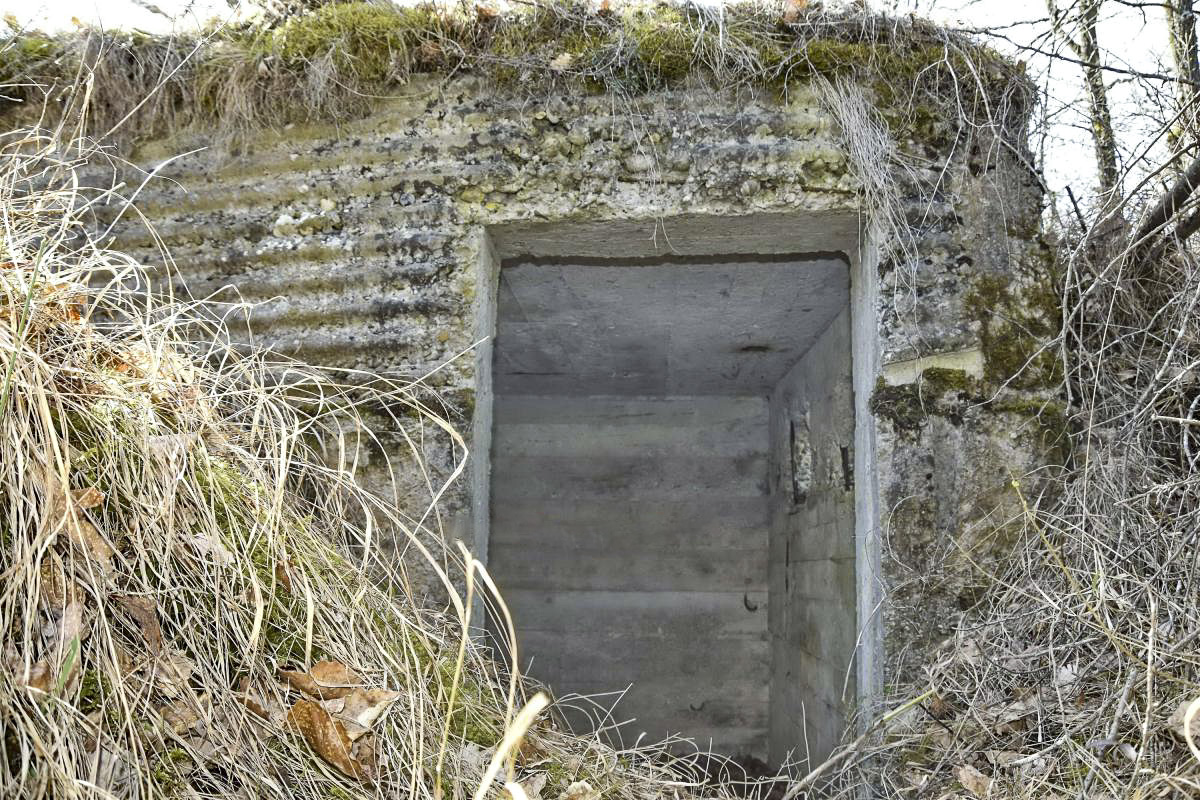 Ligne Maginot - BOIS DE DESSENHEIM SUD 9 - (Poste de Secours) - Entrée de l'abri 'A'