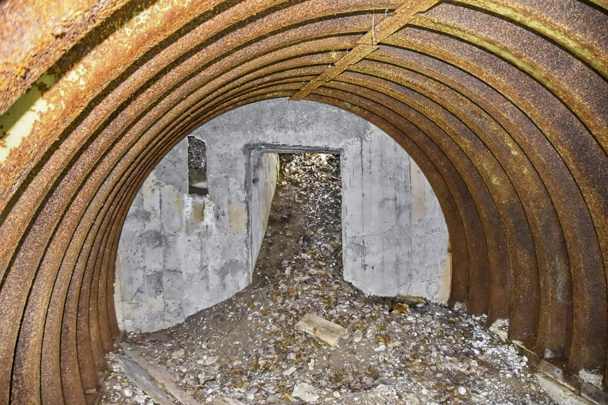 Ligne Maginot - BOIS DE DESSENHEIM SUD 9 - (Poste de Secours) - Abri 'D' - Intérieur vue vers l'entrée sud bouchée