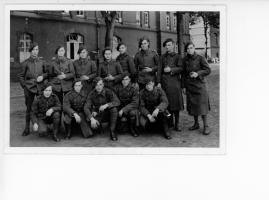 Ligne Maginot - QUARTIER AIME - (Camp de sureté) - Hommes du 23° RIF
Au centre, le caporal Bégeard