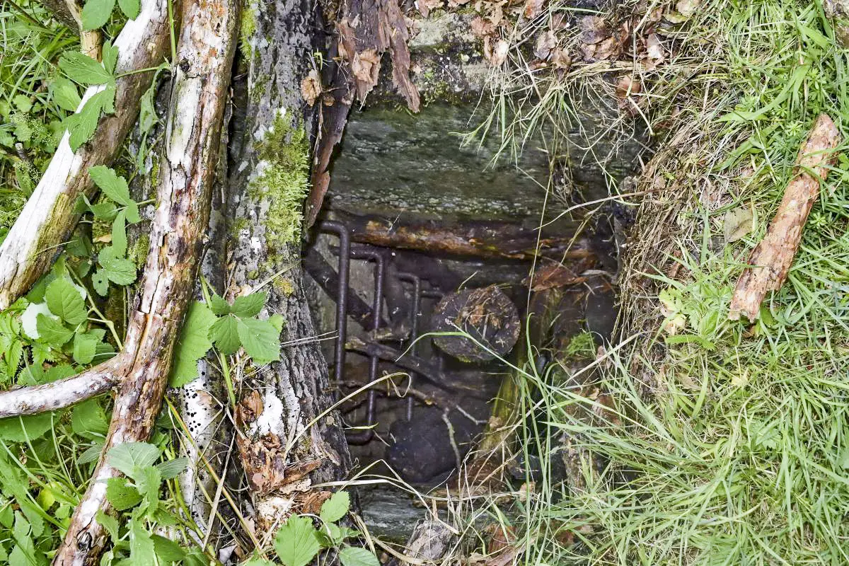 Ligne Maginot - GRAND KOHLBERG - (Abri) - Puits à 10 mètre au sud de l'abri