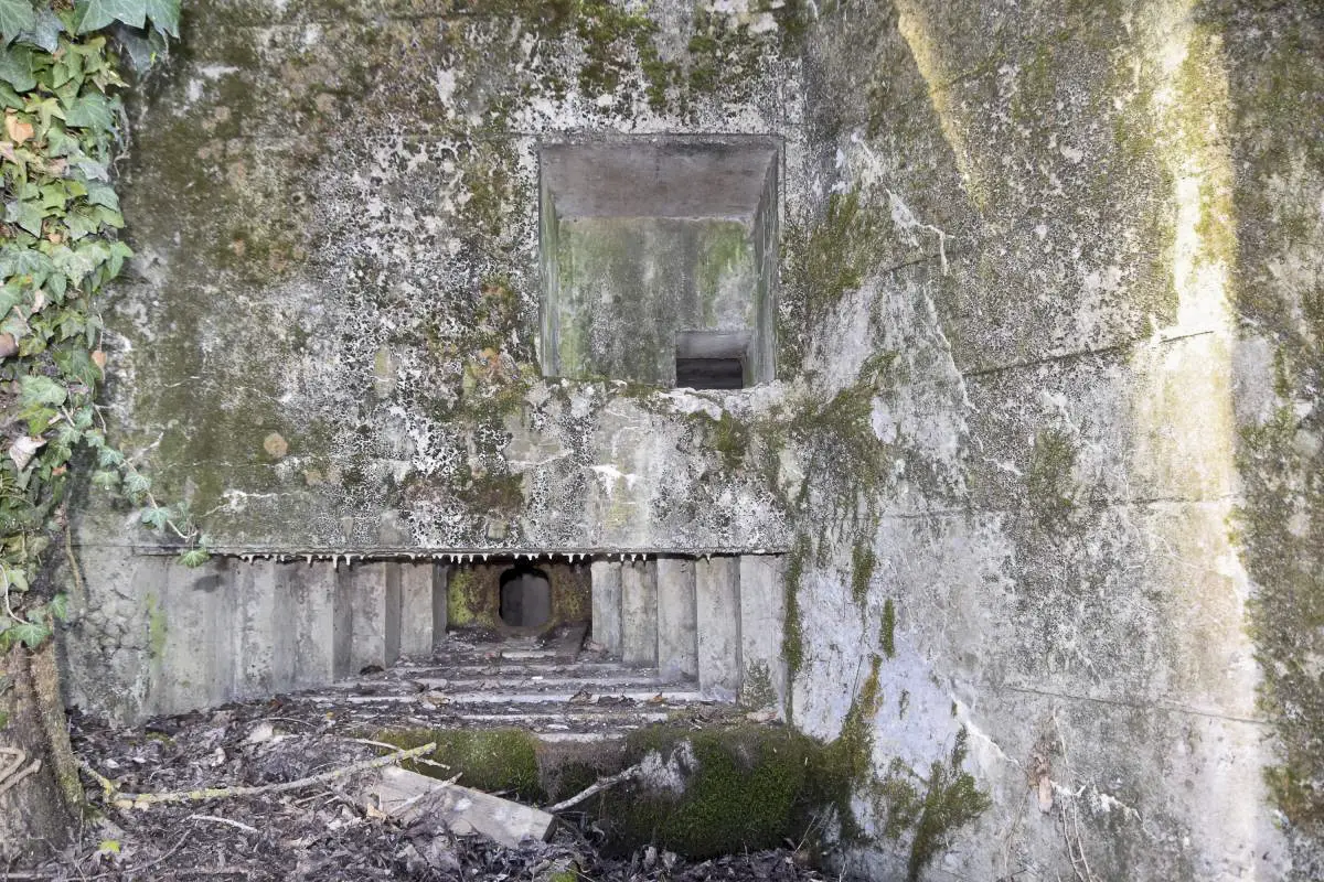 Ligne Maginot - ESCHENBACHGRABEN SUD - (Blockhaus pour arme infanterie) - Créneau mitrailleuse et aération