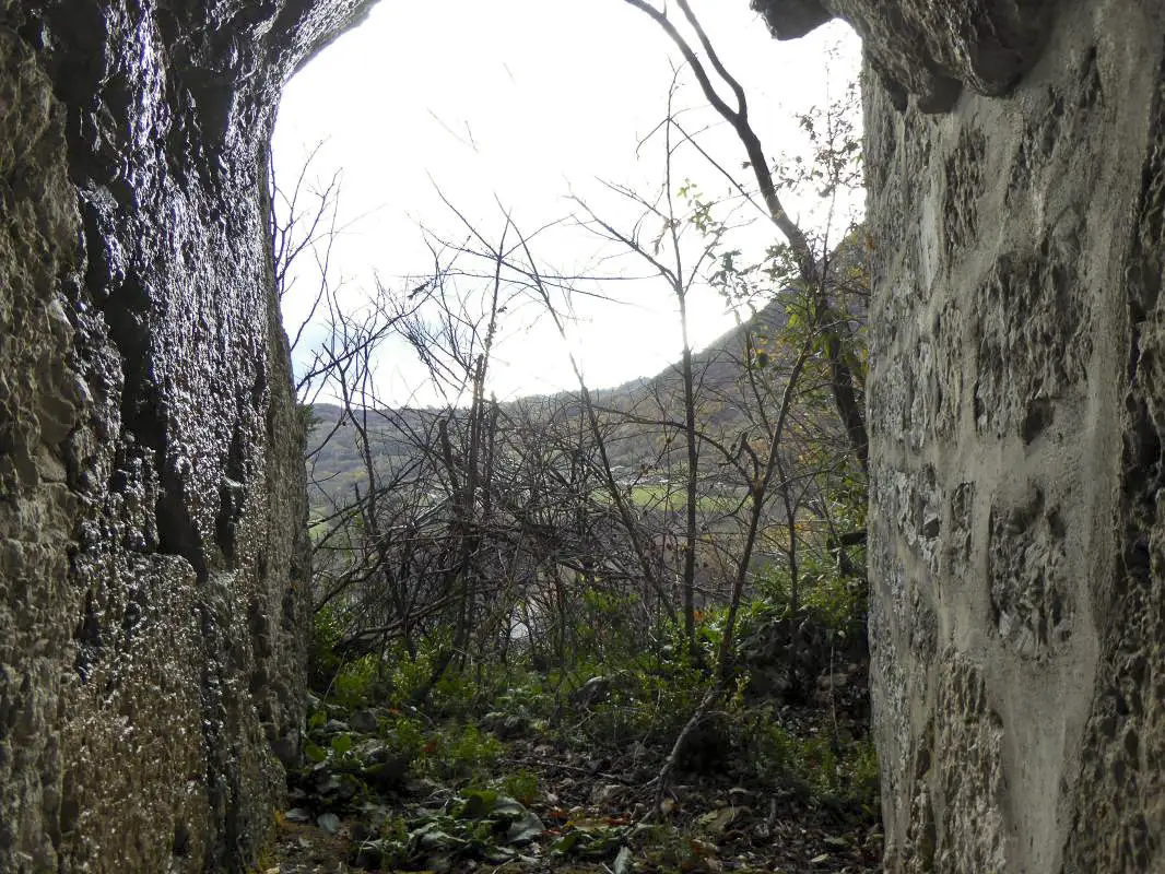 Ligne Maginot - FORT DE L'ECLUSE - (Position d'artillerie préparée) - La Batterie n°12 
Embrasure vers Longeray