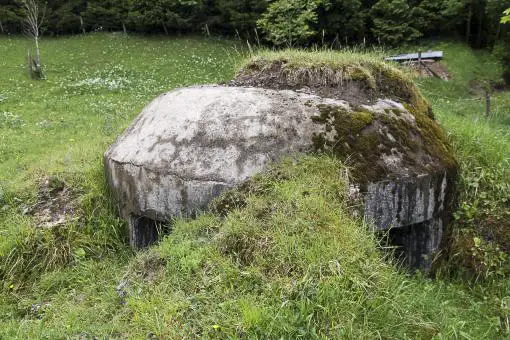 Ligne Maginot - SA-24 - LES RAFFORTS 2 - (Blockhaus pour arme infanterie) - Vue des embrasures