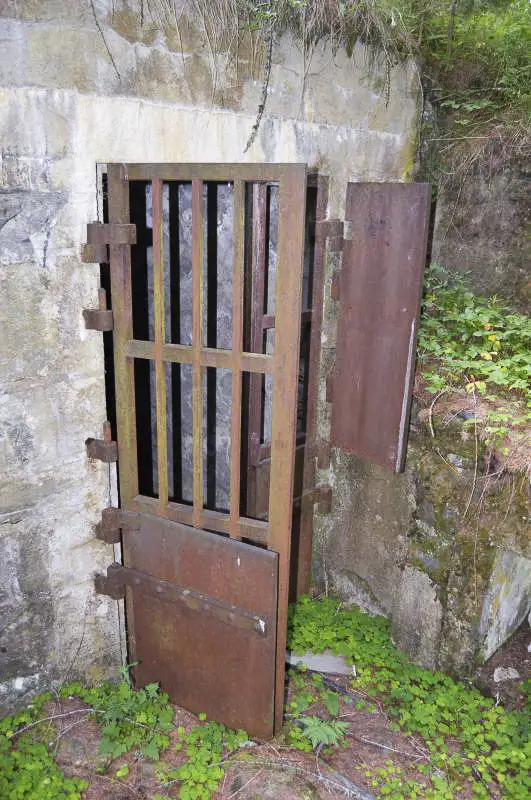 Ligne Maginot - COURBATON - Batterie N° 3 - Abri à la pièce n°1