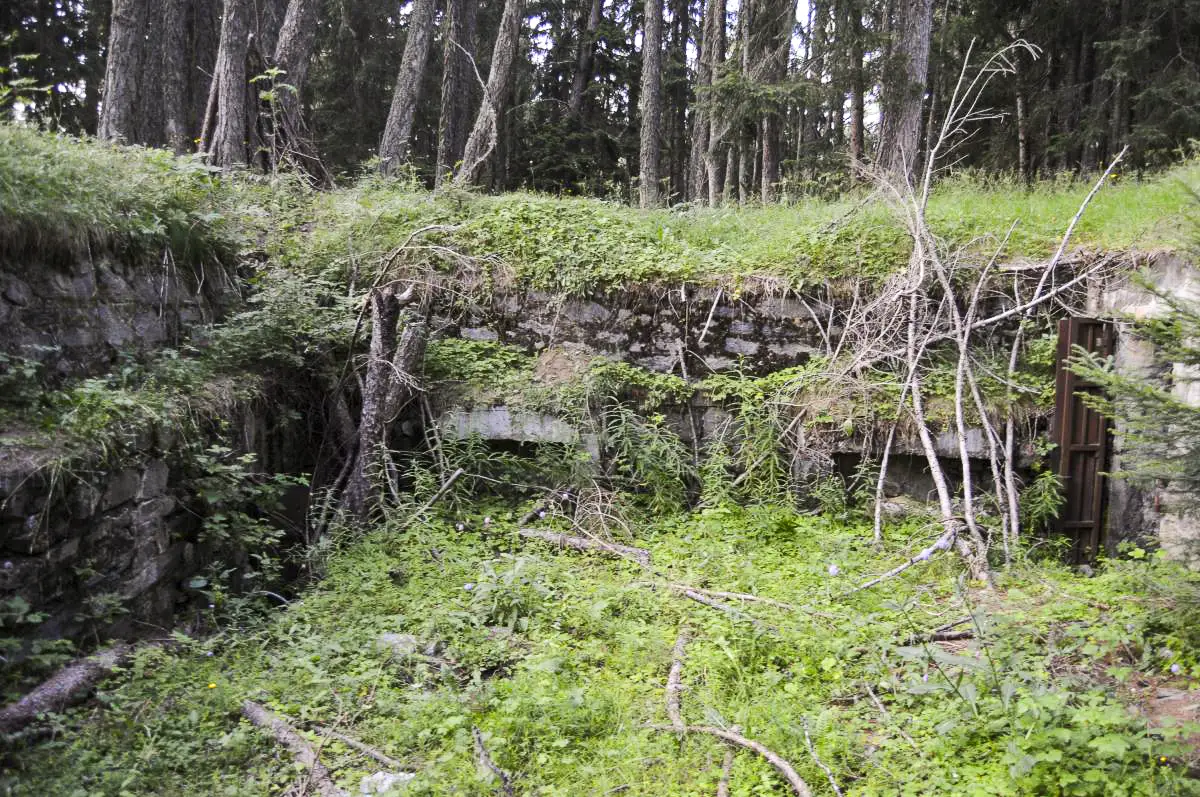 Ligne Maginot - COURBATON - Batterie N° 3 - Pièce 2