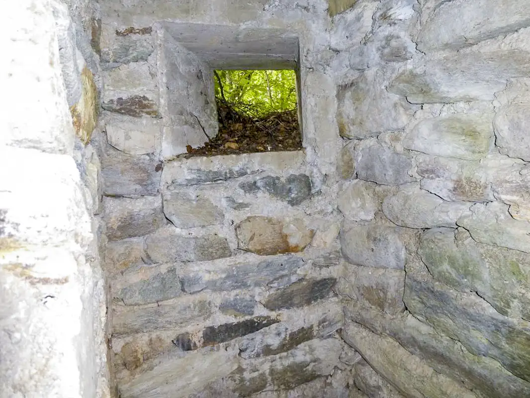 Ligne Maginot - AMODON 1 - (Blockhaus pour arme infanterie) - Créneau latéral