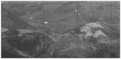 Ligne Maginot - CHAMP DE TIR D'AGAISEN (CT) - E04 - (Abri actif) - Extrait du panoramique de l'observatoire du Petit Ventabren.
A gauche les deux entrées B1 et B2 et le bloc B3. A droite l' Agaisen
