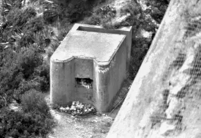 Ligne Maginot - E2 - EZE VOIE FERREE (Blockhaus pour arme infanterie) - 