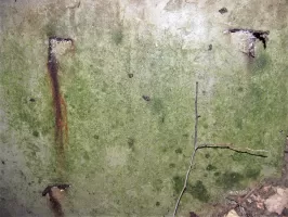 Ligne Maginot - LEMBACH (OBSERVATOIRE FT RADIO DE) - (Observatoire d'infanterie) - Au mur à l'intérieur des reste de cornières 