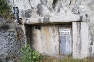 Ligne Maginot - FRENEY - SAINT ANDRE - (Central téléphonique isolé) - L'entrée de gauche