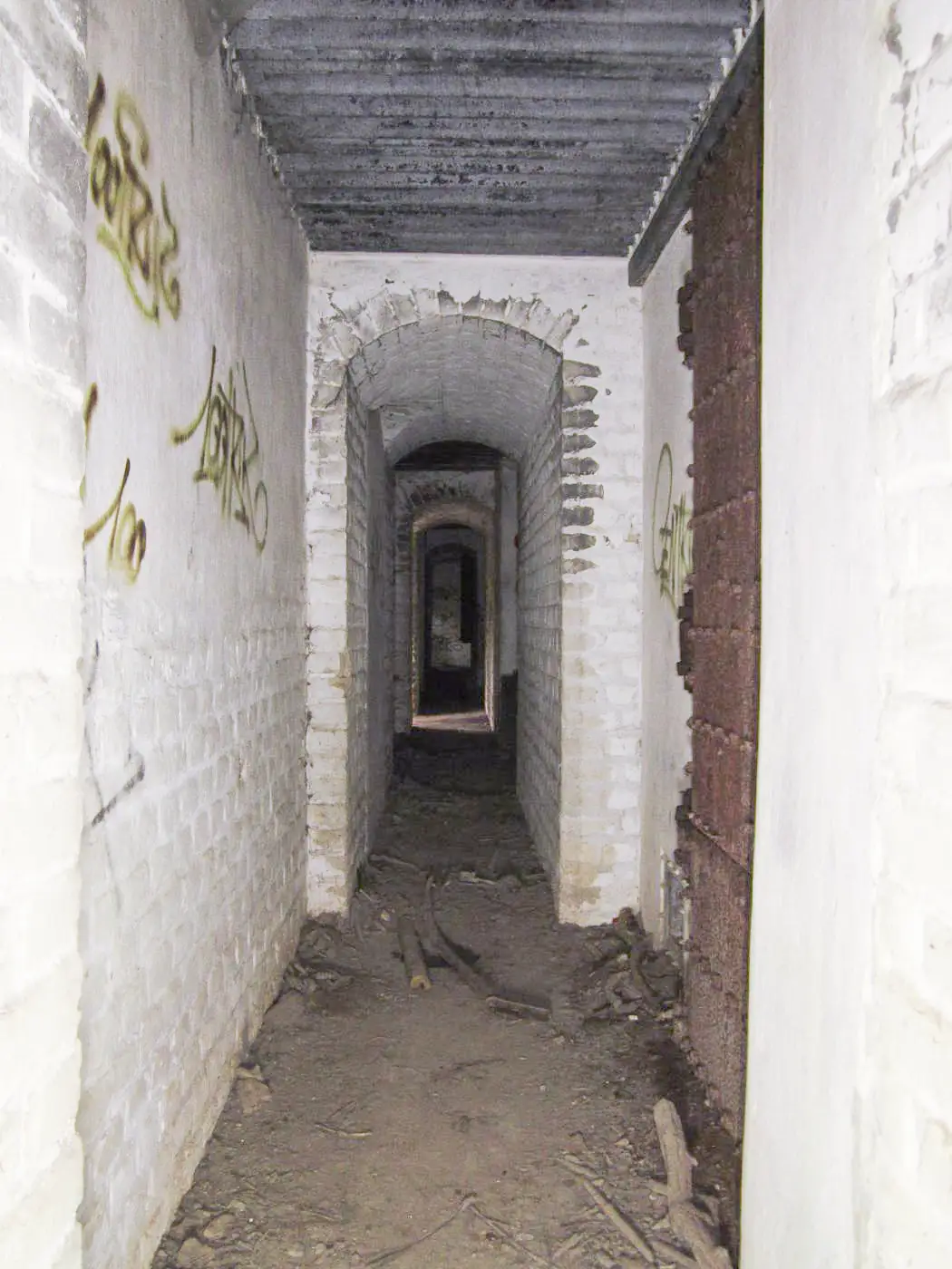 Ligne Maginot - I11 - (Abri) - Couloir extérieur