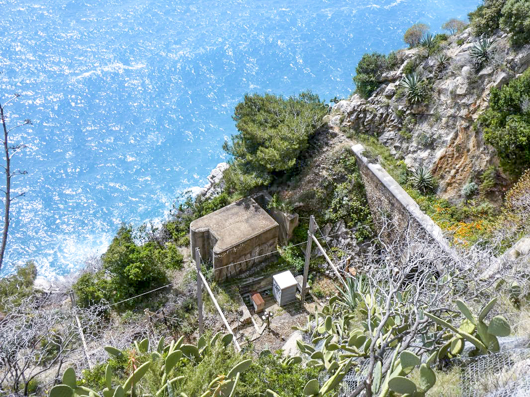 Ligne Maginot - E2 - EZE VOIE FERREE - (Blockhaus pour arme infanterie) - 