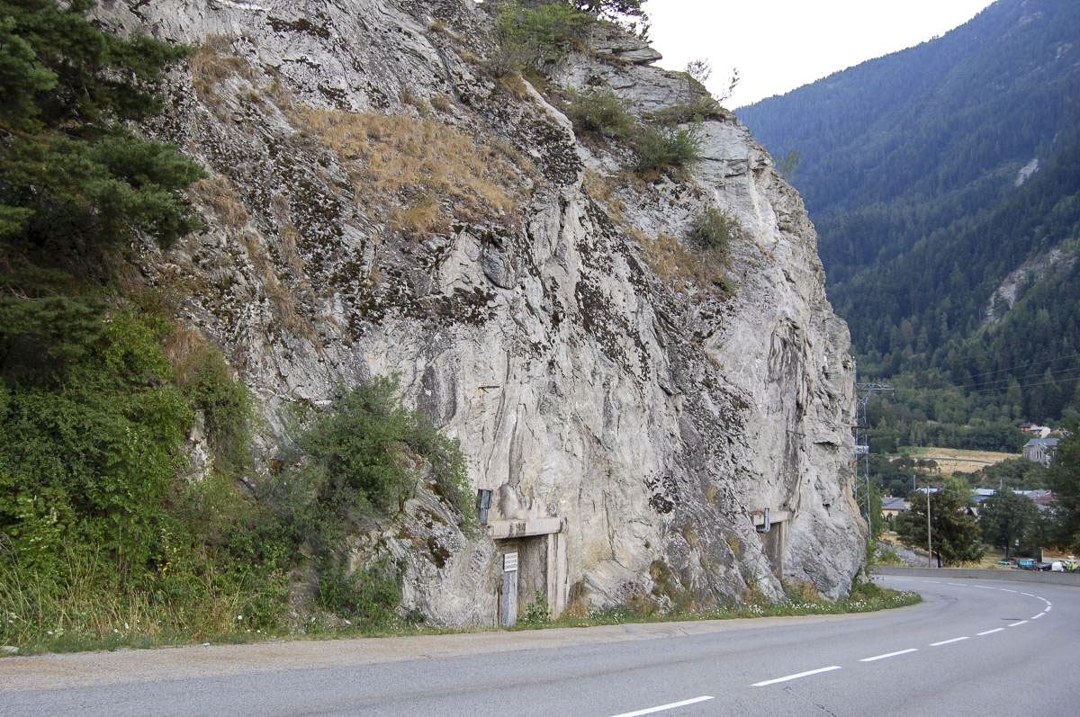 Ligne Maginot - FRENEY - SAINT ANDRE - (Central téléphonique isolé) - Le central bordant la D 215