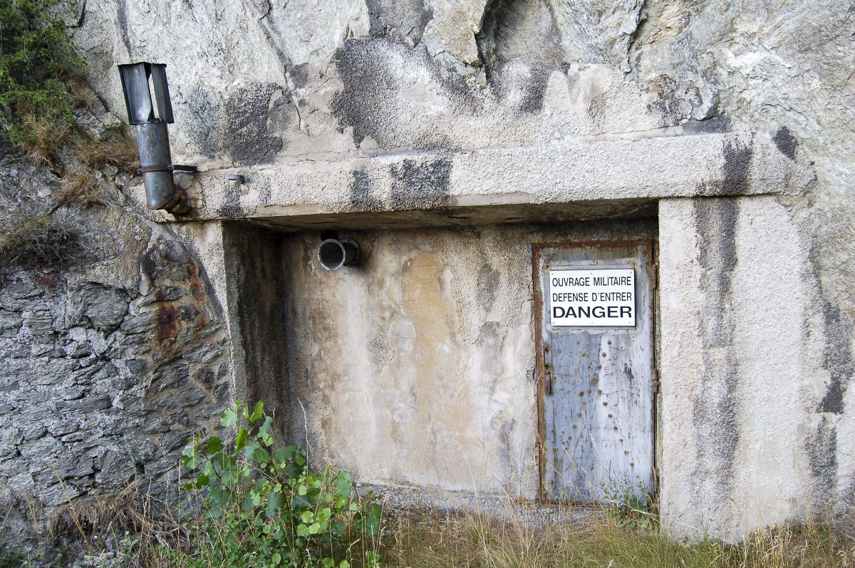 Ligne Maginot - FRENEY - SAINT ANDRE - (Central téléphonique isolé) - L'entrée de gauche