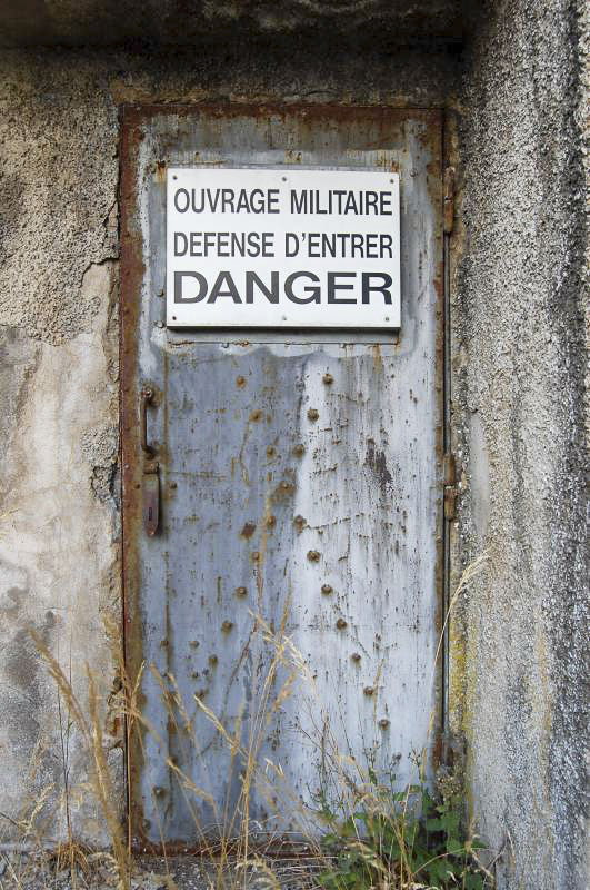 Ligne Maginot - FRENEY - SAINT ANDRE - (Central téléphonique isolé) - L'entrée de gauche