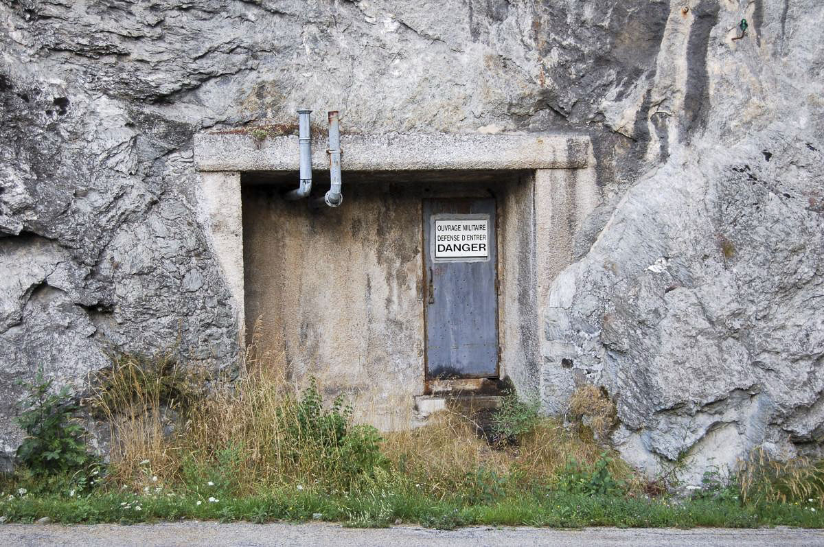 Ligne Maginot - FRENEY - SAINT ANDRE - (Central téléphonique isolé) - L'entrée de droite