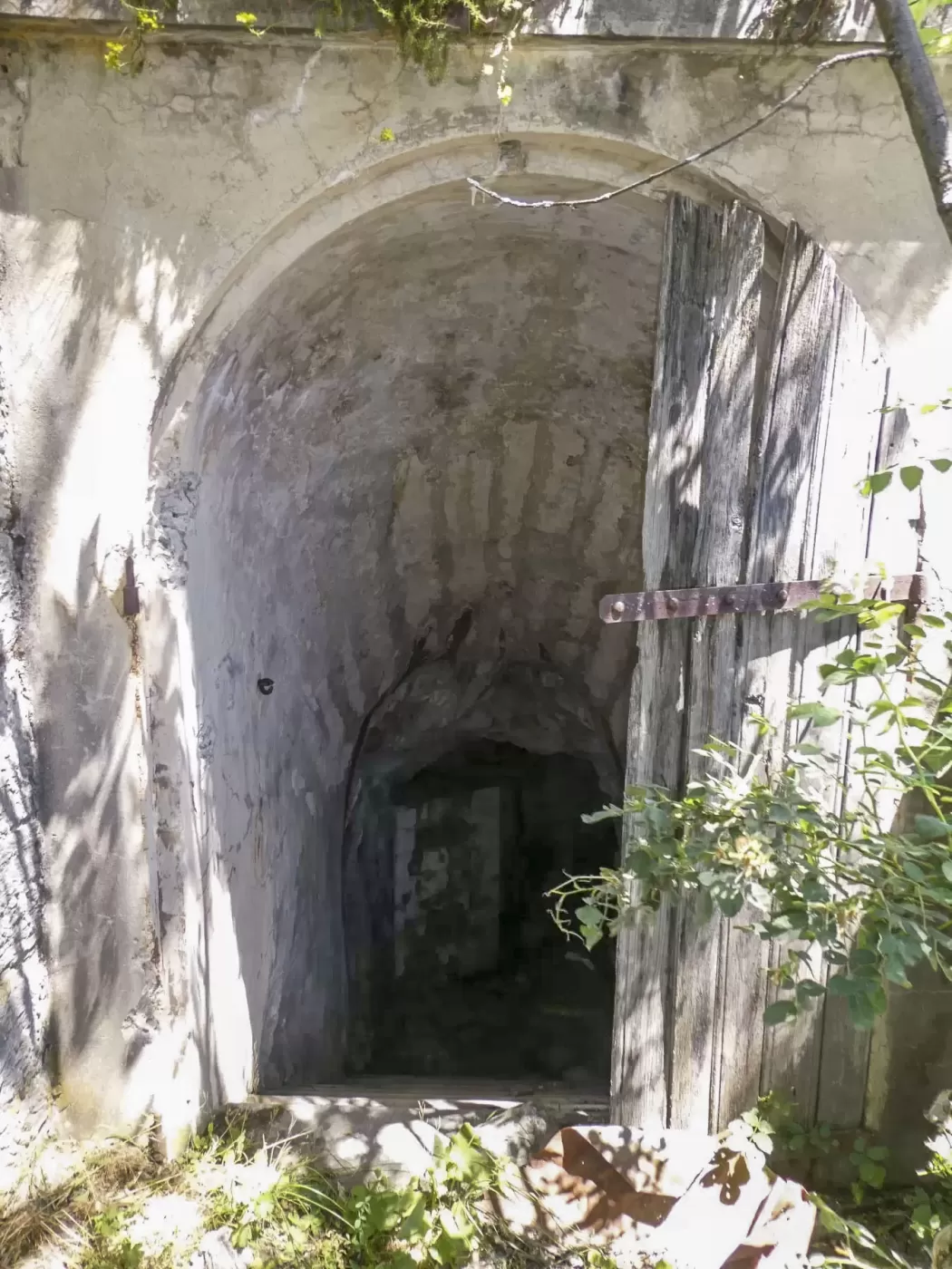 Ligne Maginot - REPLATON REDOUTE - (Blockhaus pour arme infanterie) - La Redoute du Replaton
Magasin 1