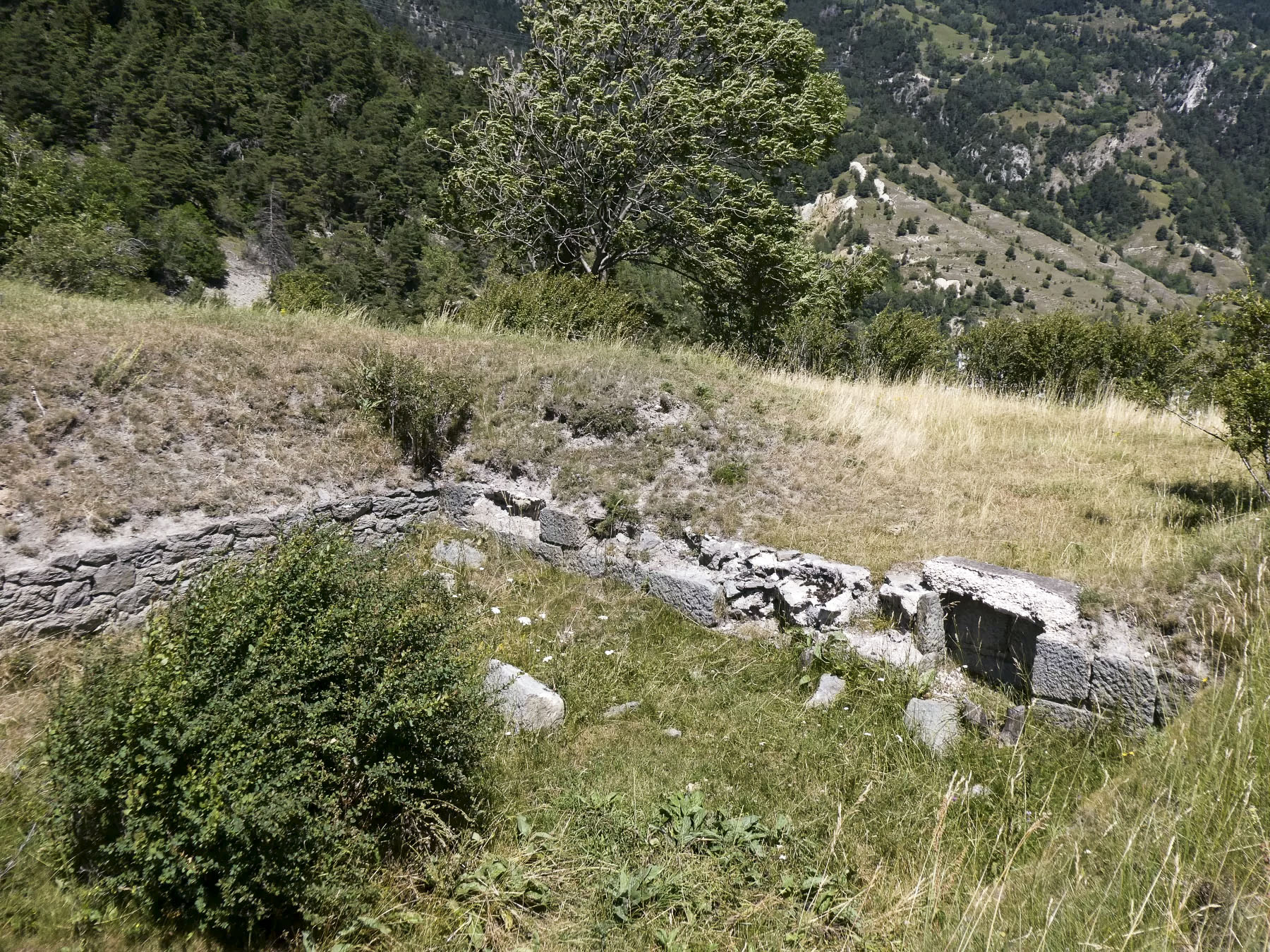 Ligne Maginot - REPLATON REDOUTE - (Blockhaus pour arme infanterie) - La Redoute du Replaton
Emplacement de pièce