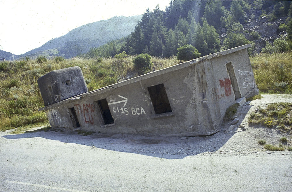 Ligne Maginot - RIEUX ROUX 1 - MAISON PENCHEE - (Casernement) - 