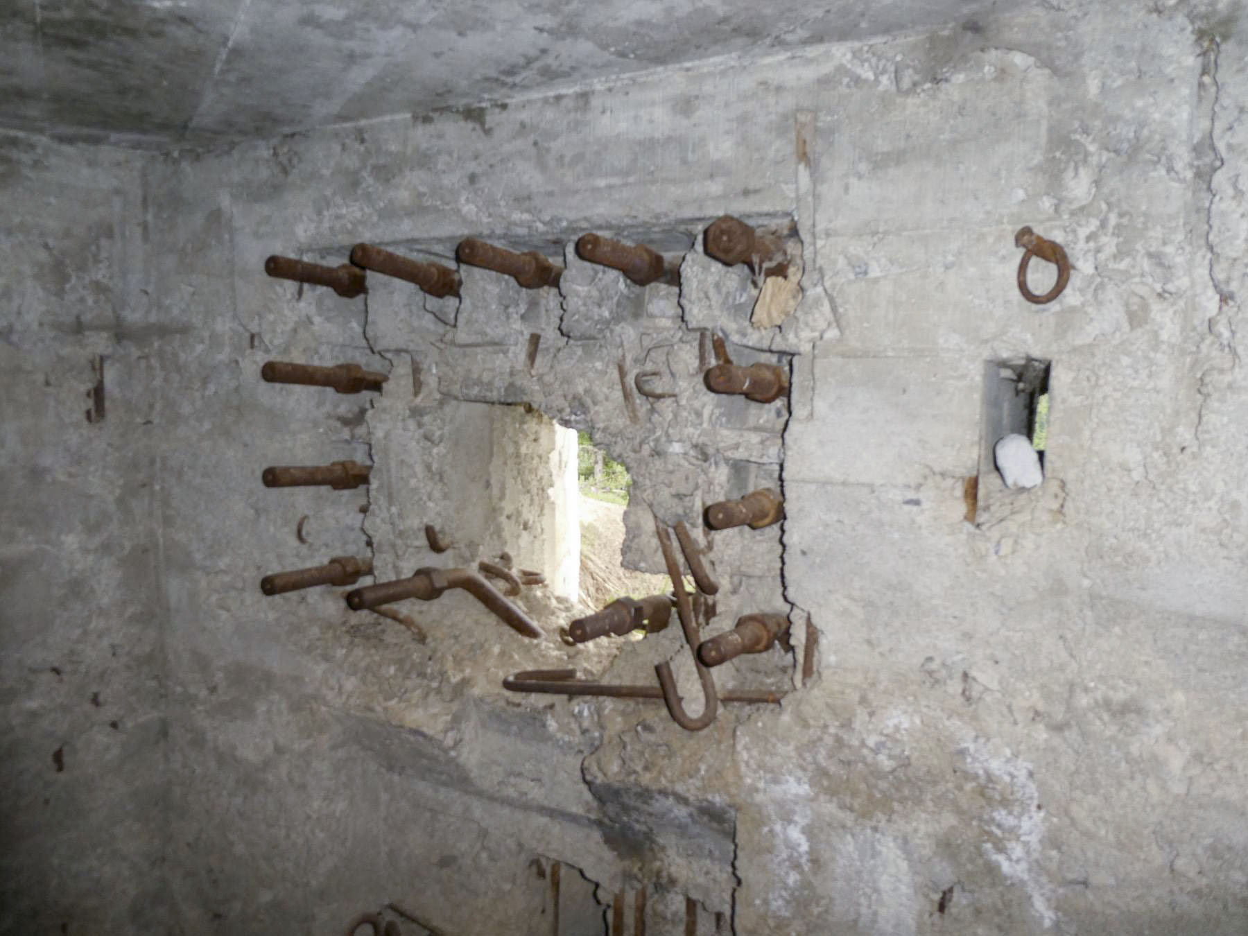 Ligne Maginot - COL DES TROIS CROIX SUPéRIEUR - (Blockhaus pour arme infanterie) - 