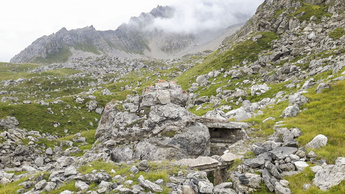 Ligne Maginot - PLAN LACHAT 10 - (Blockhaus pour arme infanterie) -  Vue direction Clapière