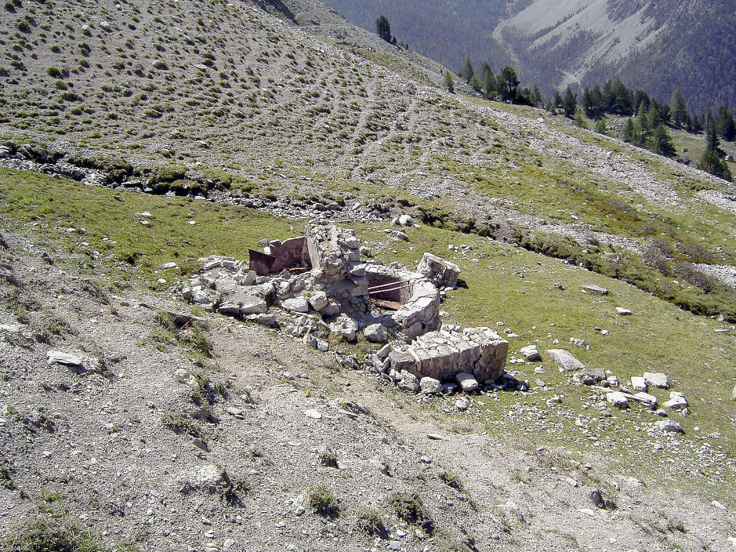 Ligne Maginot - ACLES (POSTE DES) - (Casernement) - 