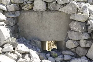 Ligne Maginot - LES ACLES EST 2 - (Blockhaus pour arme infanterie) - 