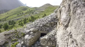 Ligne Maginot - LES ACLES EST 2 - (Blockhaus pour arme infanterie) - 