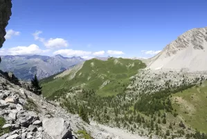 Ligne Maginot - ROCHER DE BARRABAS - (Blockhaus pour arme infanterie) - Devant le bloc
Vue vers les positions italiennes