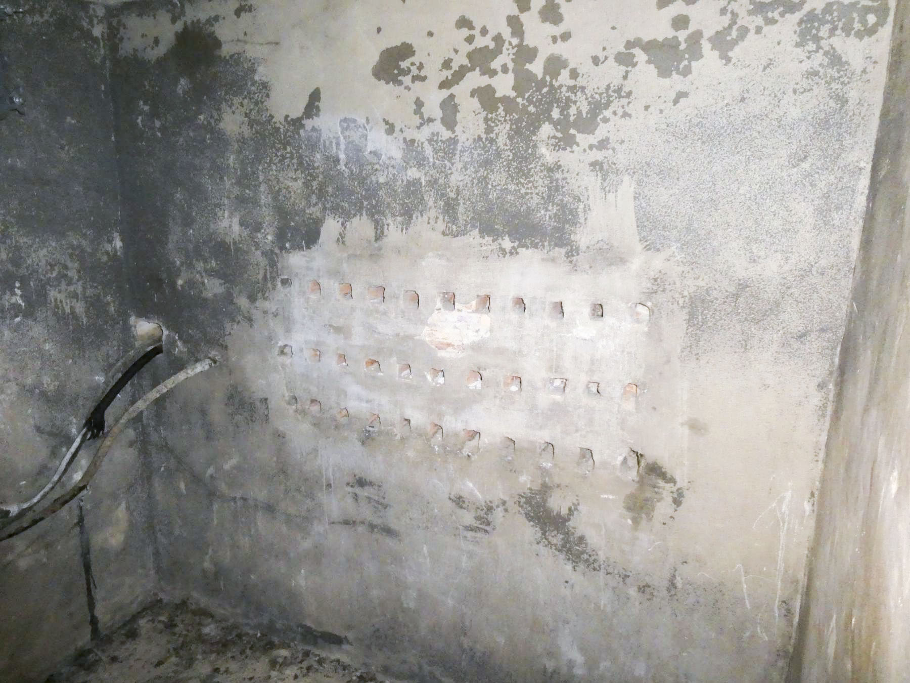 Ligne Maginot - COL DE GRANON - (Chambre de coupure) - Emplacement d'équipement antérieur