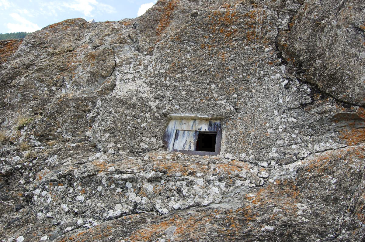 Ligne Maginot - COLOMBIER - ROCHER LE TRUC - (Blockhaus pour arme infanterie) - Créneau nord