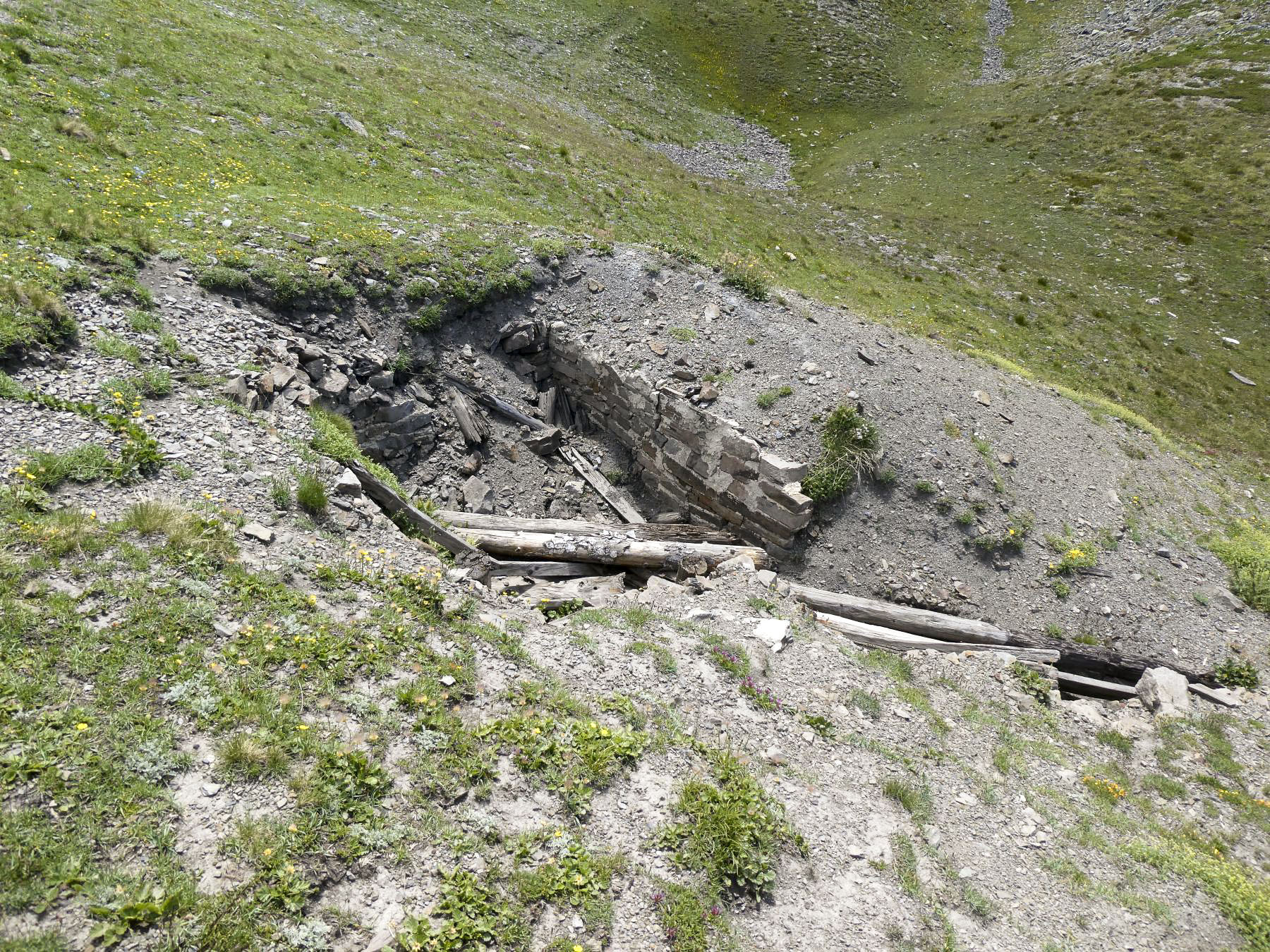 Ligne Maginot - COL DE BUFFERE EST 4 - (Cuve pour arme d'infanterie) - 