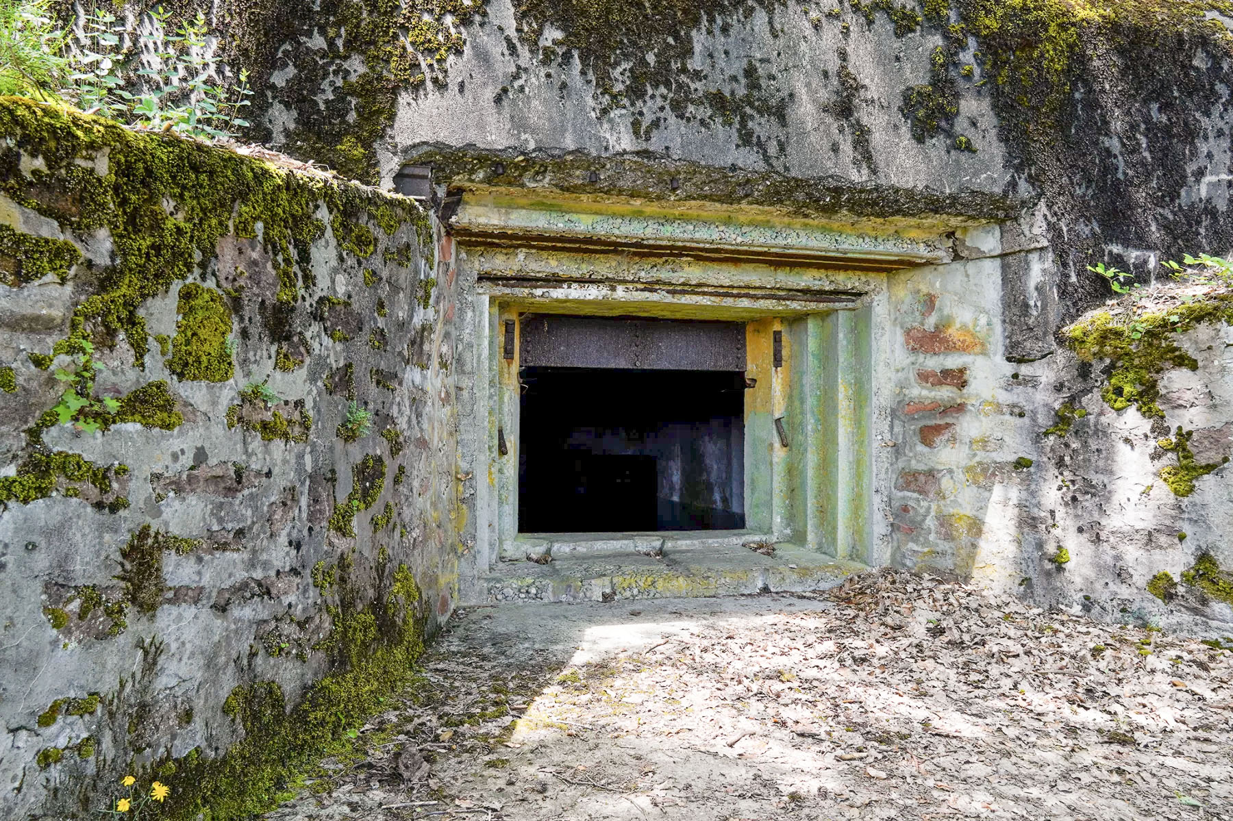 Ligne Maginot - BIESENBERG - (Casemate d'artillerie) - Créneau canon de 75mm