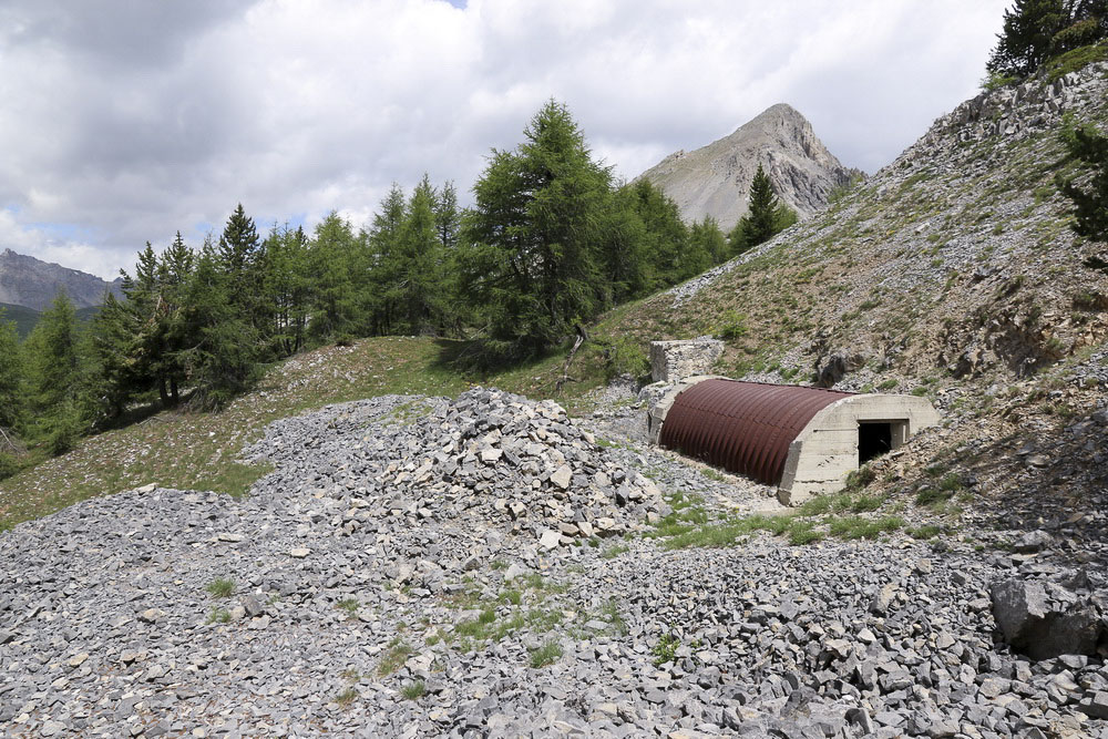 Ligne Maginot - TETE NOIRE - (Abri) - Vue générale.
A l'arrière au dessus l'Aiguille Rouge