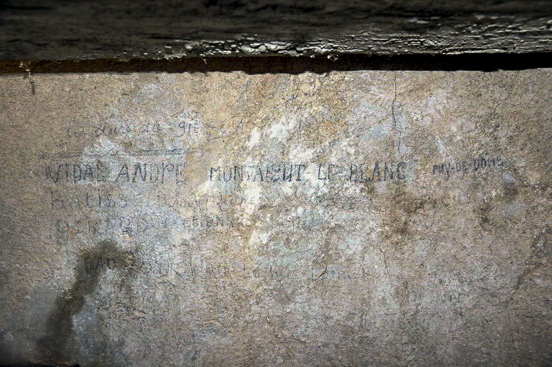 Ligne Maginot - ENROUYE - (Observatoire d'infanterie) - Quelques noms au dessus des créneaux
