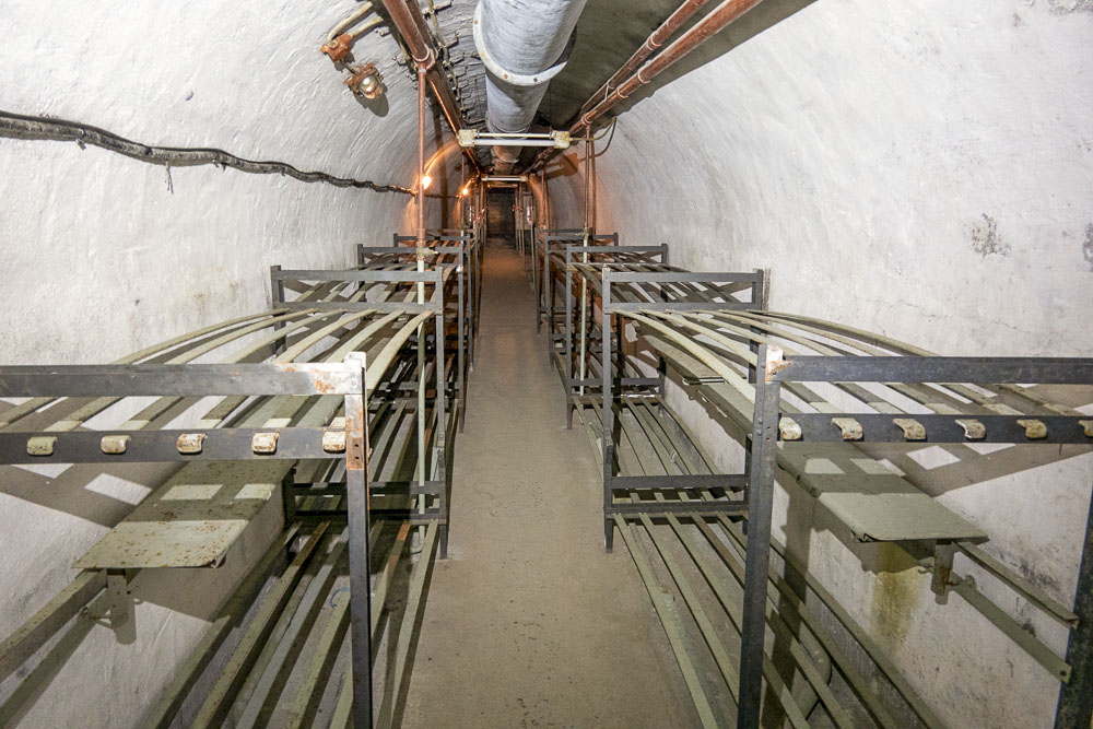 Ligne Maginot - LES AITTES - (Ouvrage d'infanterie) - La première chambrée dans la galerie principale