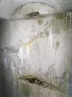 Ligne Maginot - CHATELET EST - (Blockhaus pour arme infanterie) - L'intérieur, en haut orifice pour la ventilation.