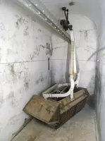 Ligne Maginot - TéLéPHéRIQUE DE ROCHE LA CROIX (RECETTE HAUTE) - (Téléphérique ( Recette)) - Une benne spéciale (Transport des blessés ?)