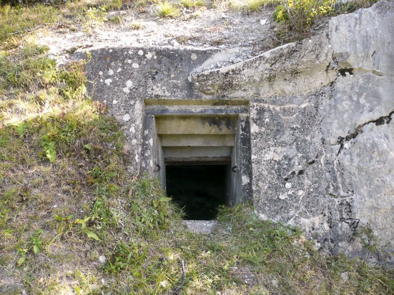 Ligne Maginot - CHATELET EST - (Blockhaus pour arme infanterie) - Entrée du blockhaus